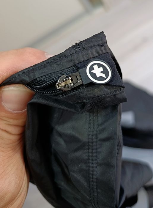 Nowa męska wiatrówka na rower Assos Atelier 13 roz.L