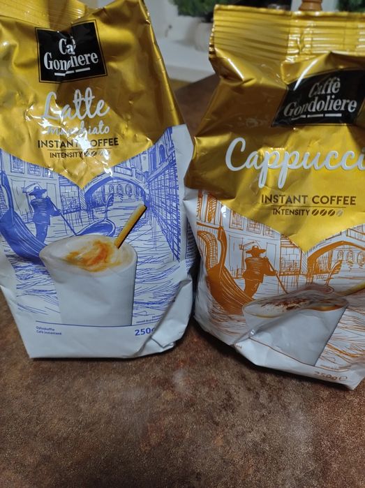 Голландский сыр,  шоколад, латте, оливковое масло