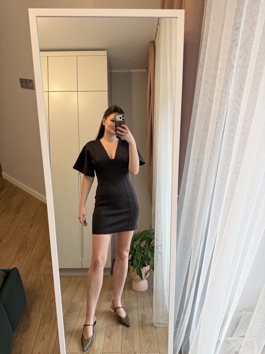 Чорне міні плаття Zara