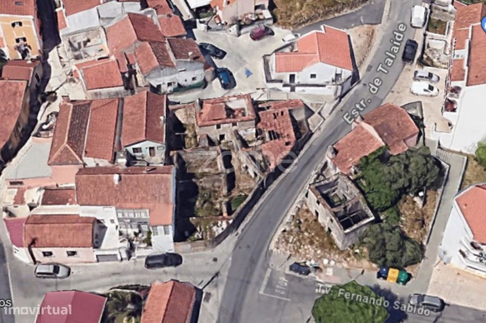 Terreno urbanizado em Talaíde