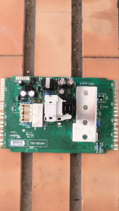 Placa de controlo Whirlpool AWOC 7102