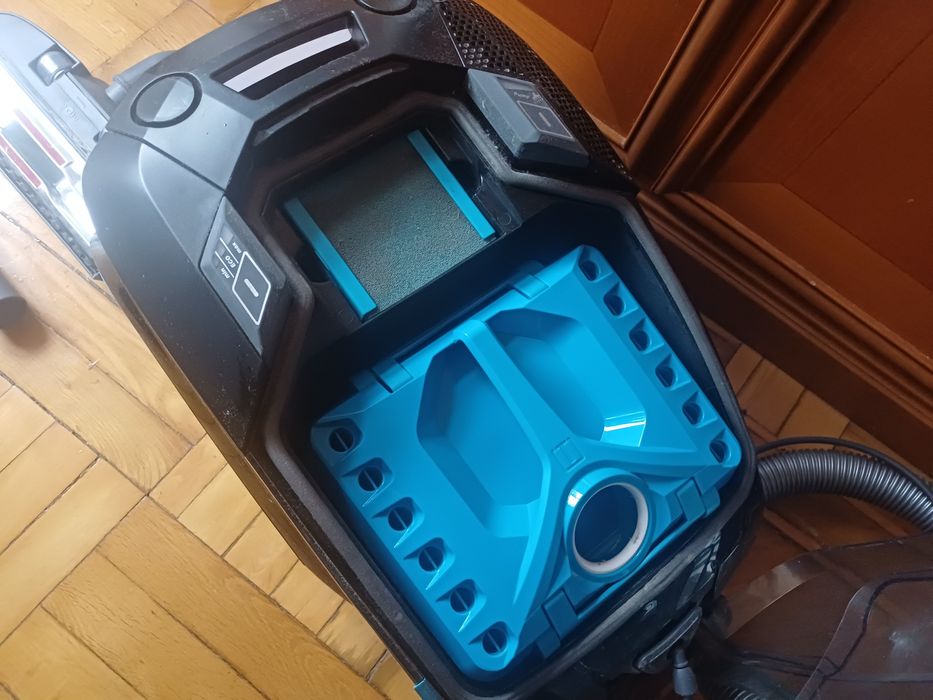 Пылесос "Thomas DryBox Amfibia"
