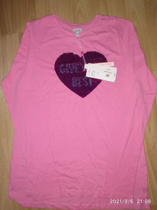 Продам кофтинку на дівчинку