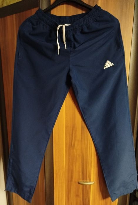 Spodnie dresowe chłopięce Adidas 11/12 stan idealny