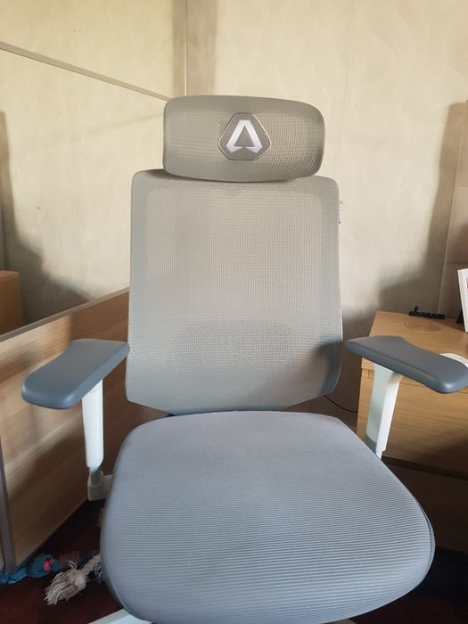 Cadeira gaming alpha gaming