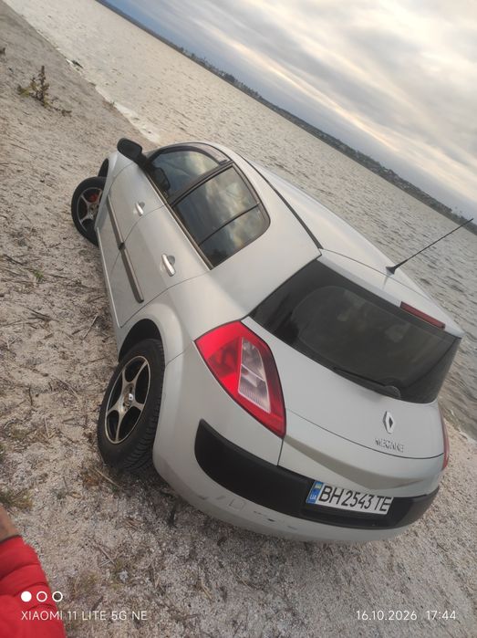 RENAULT MEGAN в идеальном состоянии