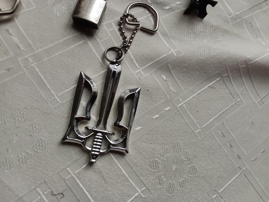 Тренд сезону - акцентні дармовиси