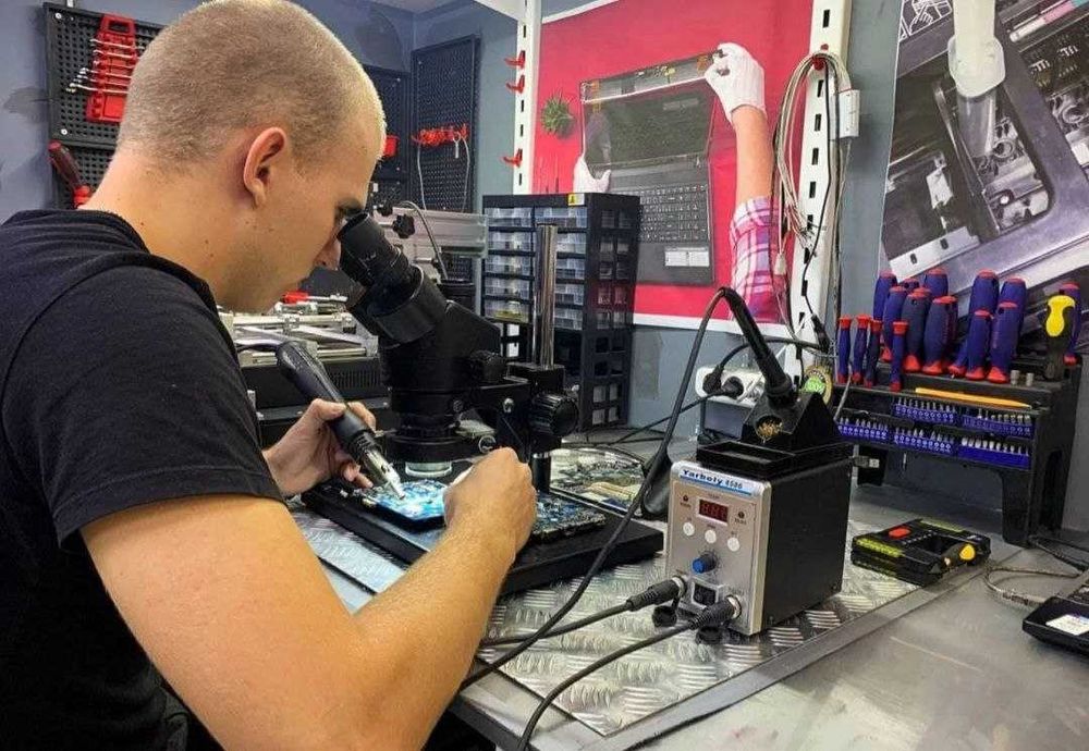 Ремонт компьютеров Ремонт ноутбуков Ремонт настройка техники Apple