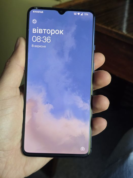 OnePlus 7t 8/128.