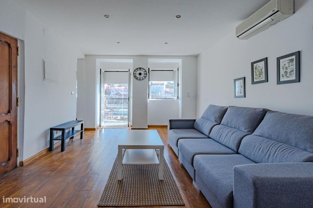 Charming T1 in Alcântara | Renovated | Ready to Move In.