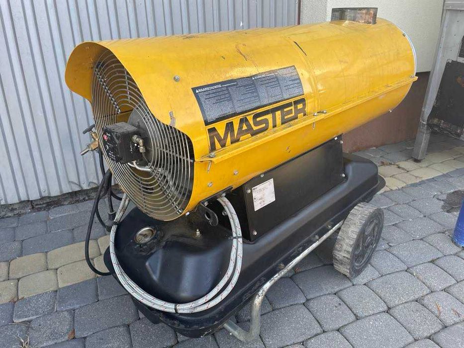 Nagrzewnica piec olejowy Master Bv 110e 33kW.