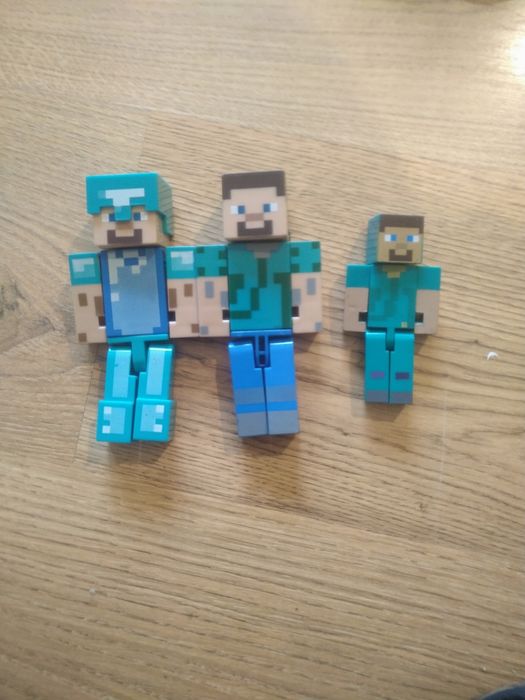 Figurki Minecraft  w bardzo dobrym stanie