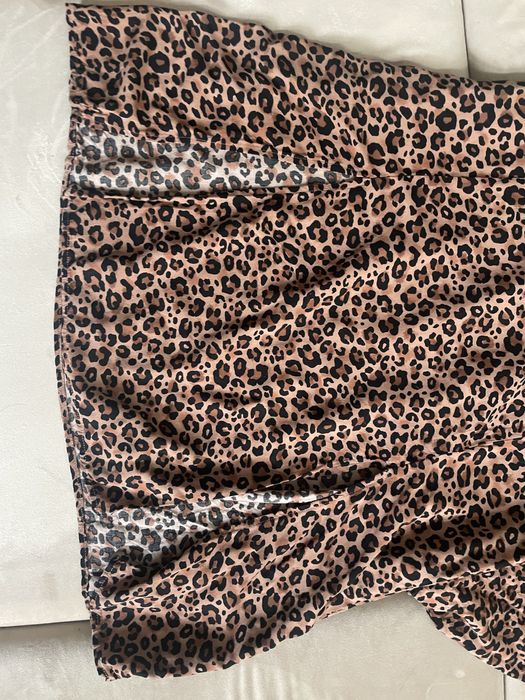 Sukienka panterka kroj A odcieta pod biustem 36