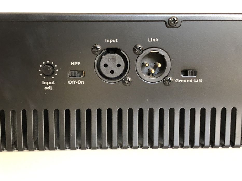 Profesjonalny wzmacniacz AUDAC CPA 36 100 V 360 W RMS A/B czarny