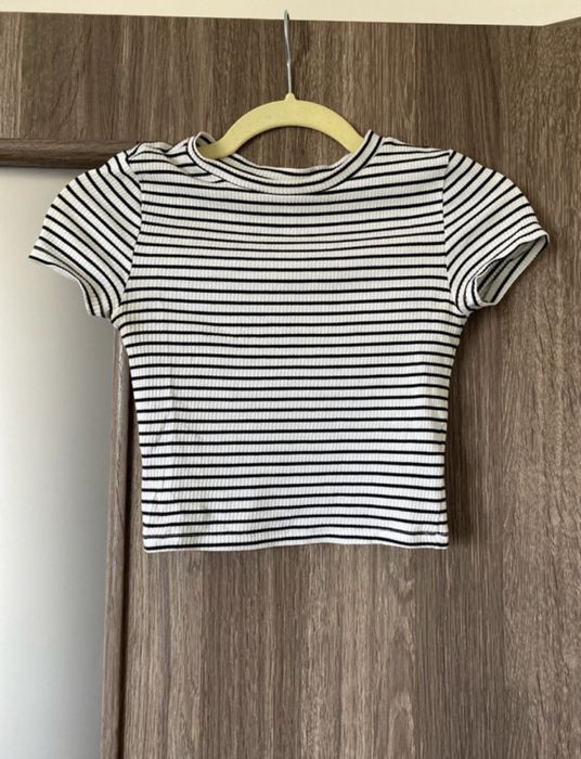 Top w paski bialo czarny