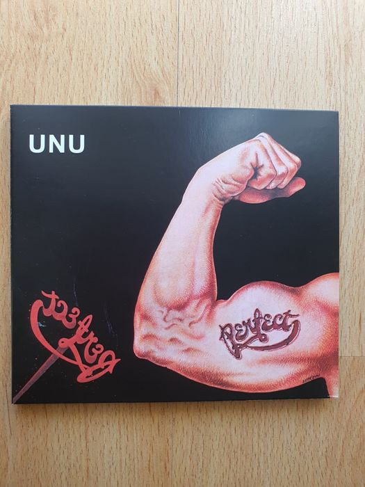 Płyta CD zespołu Perfect UNU, nieużywana.