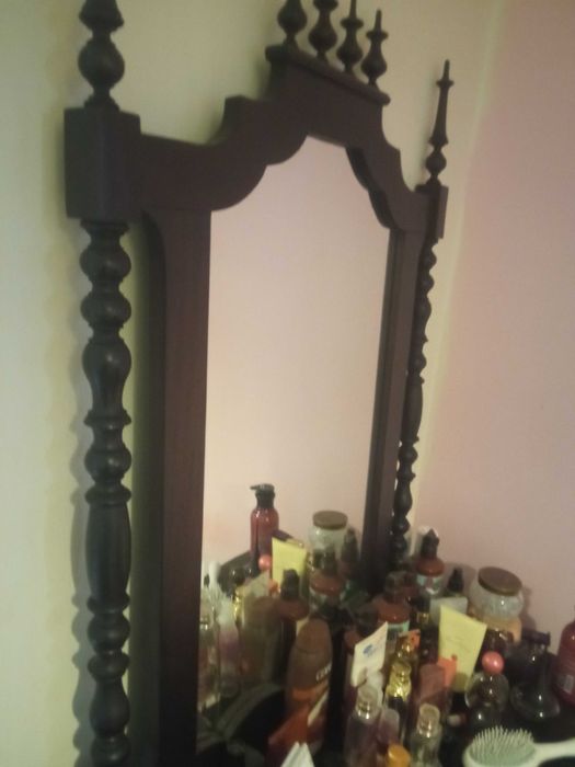 Cómoda Antiga 4 Gavetas Espaçosas Madeira Maciça