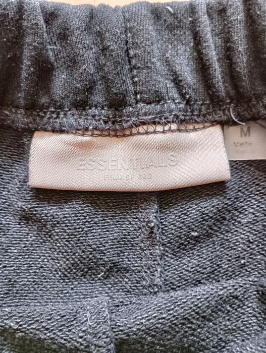 Spodenki Essentials FOG