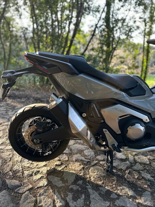 Honda X-ADV como nova