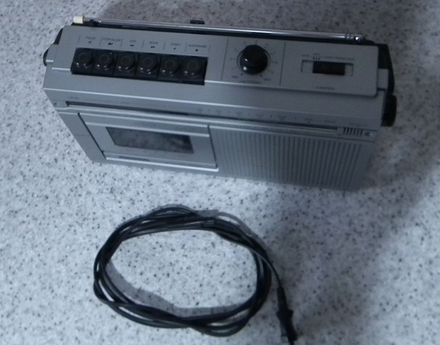 Radiomagnetofon Vintage 1980r