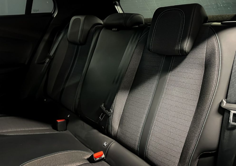 Peugeot E-2008 Allure 2022