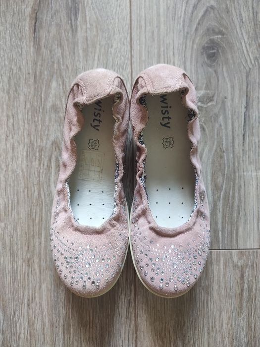 Замшеві туфельки 34 розміру