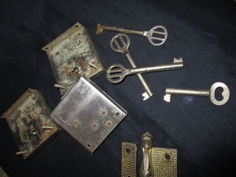 Conjunto de ferragens latão bronze serralharia marcenaria época