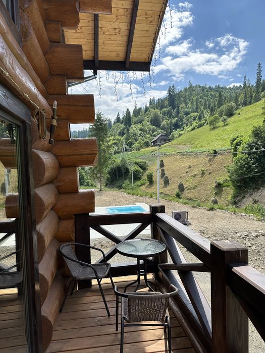 Котедж в Карпатах з басейном та сауною !!! біля с. Тухля