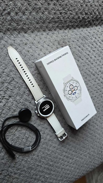 Smartwatch SAMSUNG Galaxy Watch 8 Classic SM-L505F 46mm LTE Biały AI