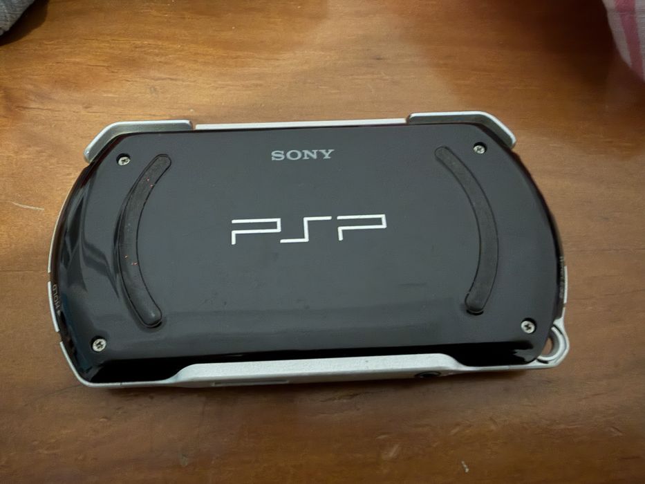 Psp go em muito bom estado
