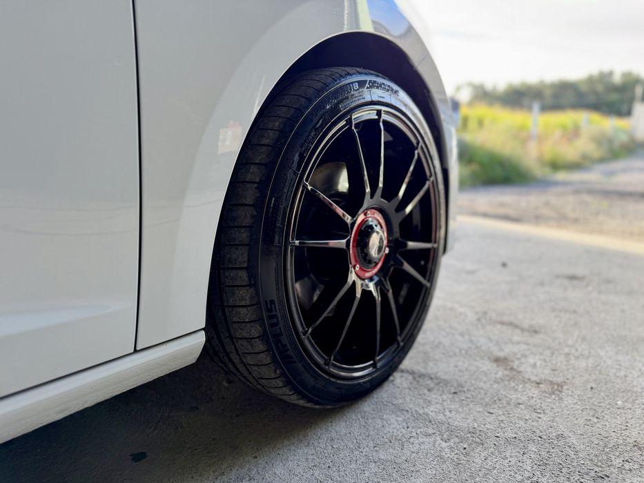 Seat Leon FR 2.0 TDI 184cv DSG - Desde 249€ Mês