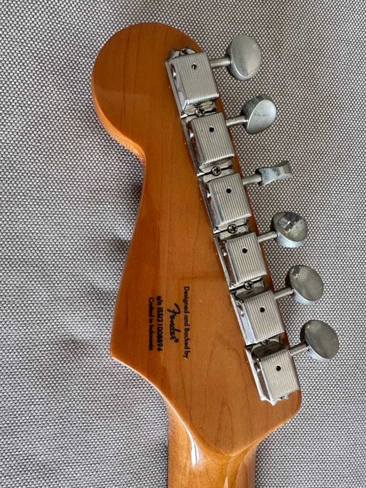 Guitarra elétrica Squier CV 60s Strat