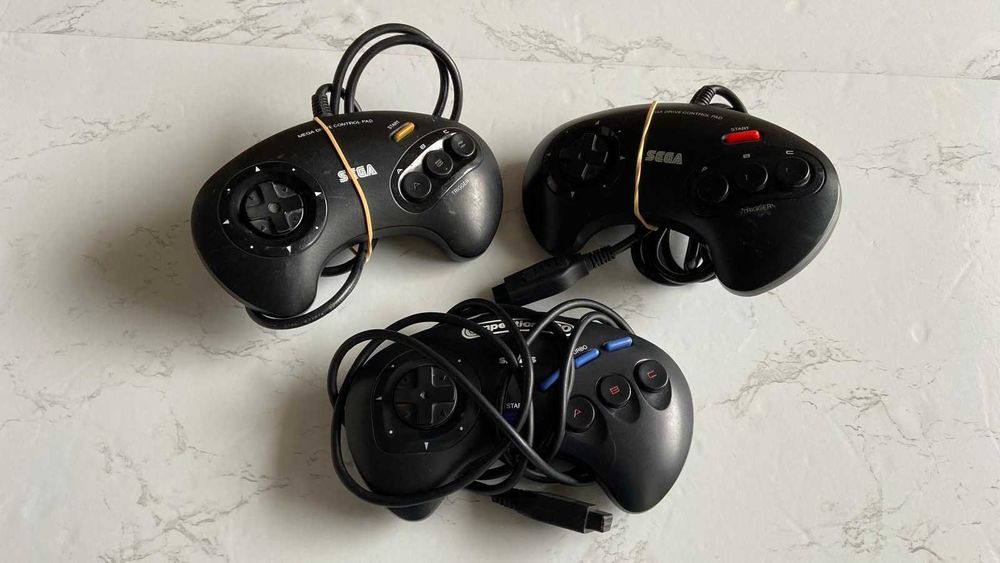 Consola Sega Mega Drive + jogo