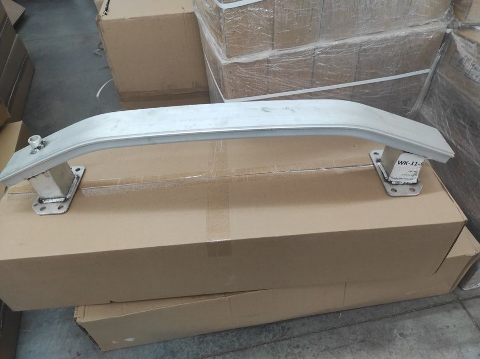 Усилитель передний Jeep Cherokee 2019 2020 2021