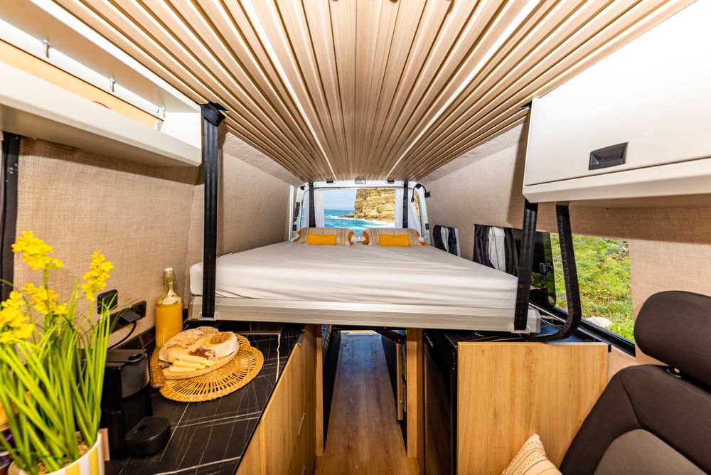 Autocaravana VW Crafter 6 Lugares LEGALIZADA