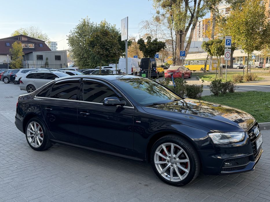 Продам Audi A4 B8