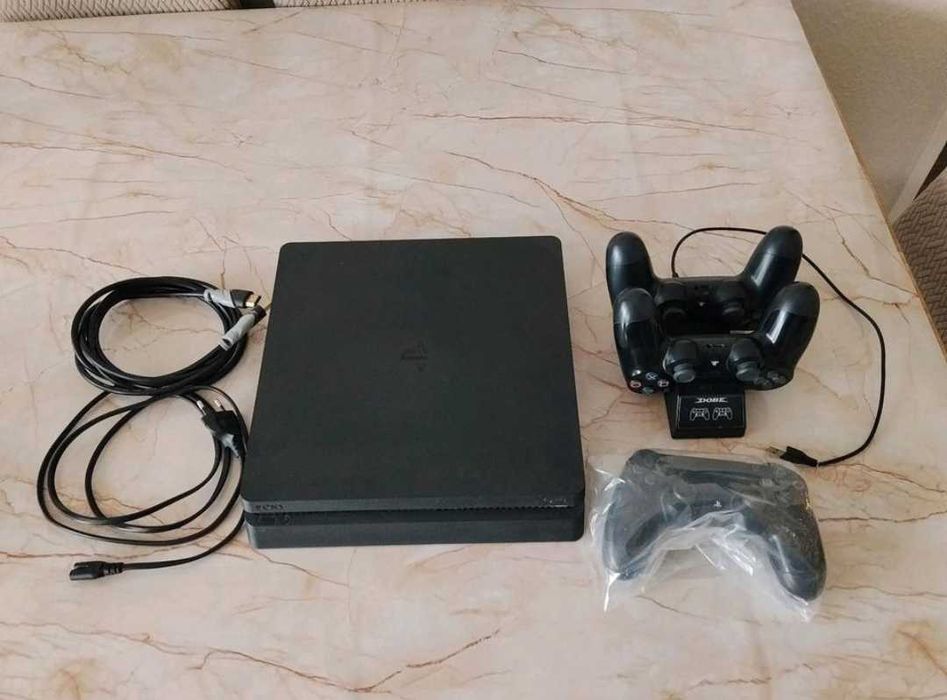 Продам PS 4 Sim 1 Терабайт