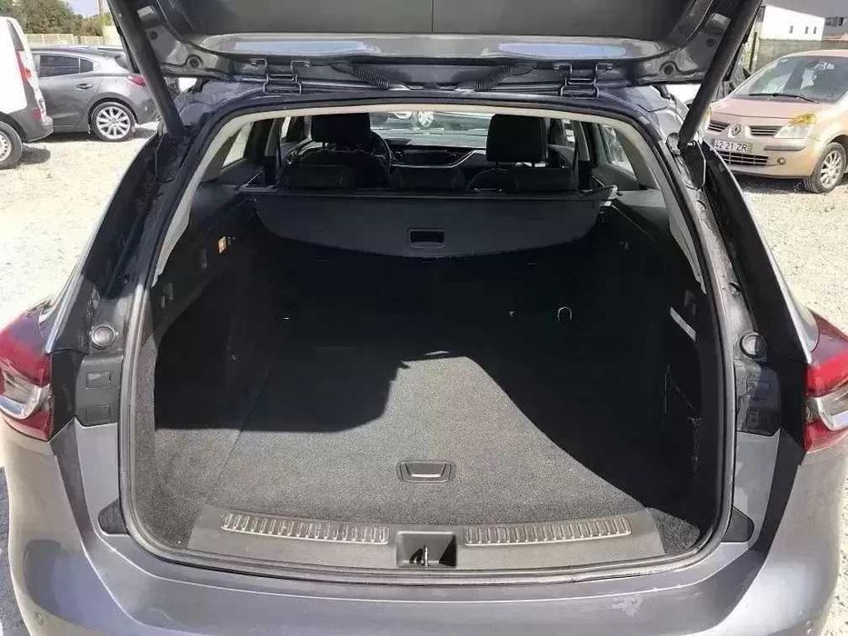 Opel Insignia Sports Tourer 1.5 D Ultimate | Financiamento disponível