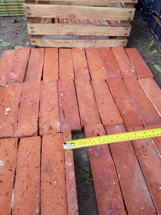 Retro płytki, cięte ze 120-letniej cegły, cegła cięta