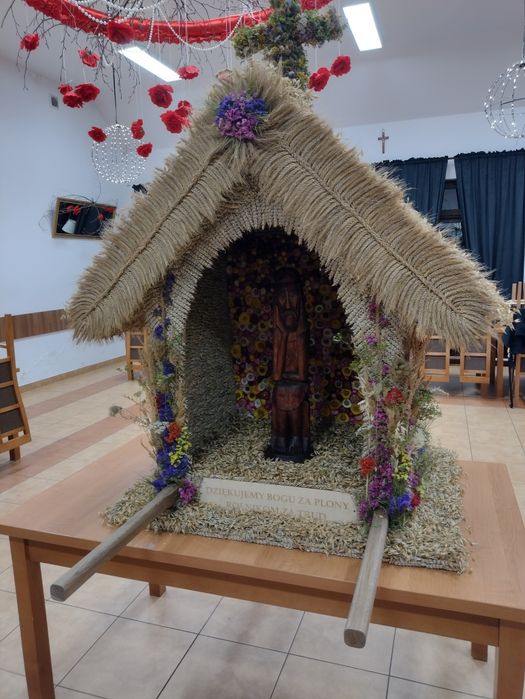 Sprzedam wieniec dozynkowy