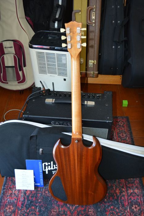 Gibson SG Tribute