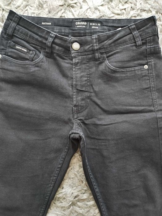 Spodnie jeansy Cropp r. 28