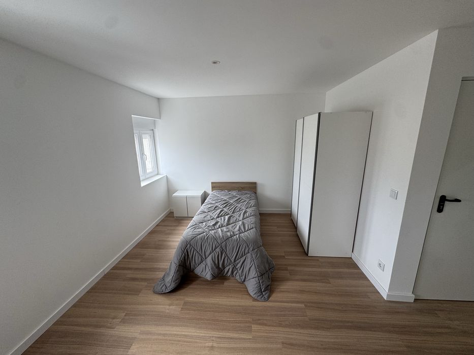 Quarto -Estúdio, , mobilado AMIAL Porto