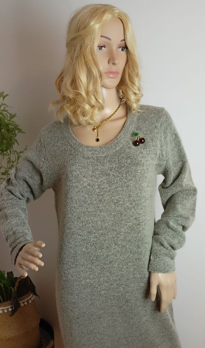 Jasnoszara sukienka ICHI comfort chic skandynawska elegancja