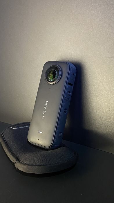 Екшн-камера Insta360 X3