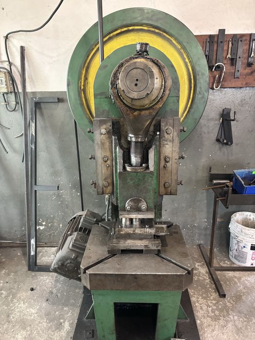 Prasa  mimosrodowa 40T