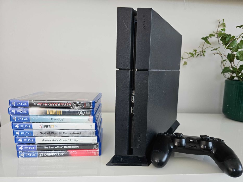 Play station 4 - konsola