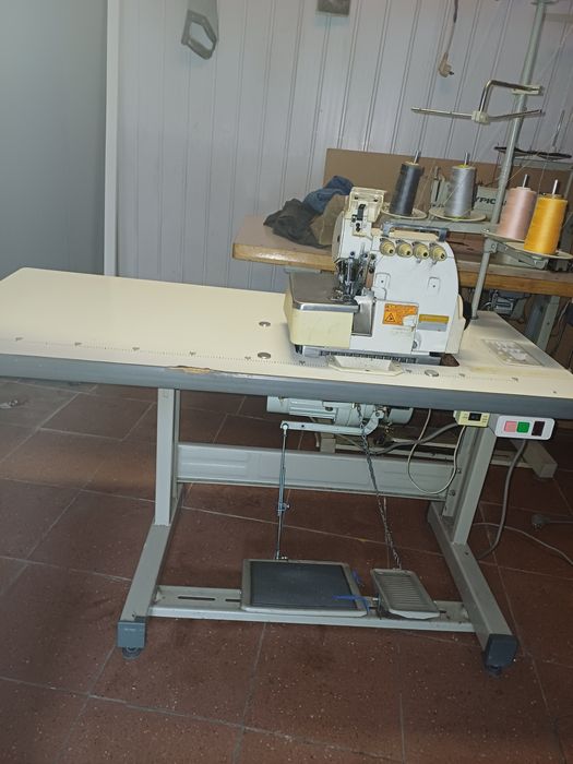 Оверлок 4-х нитковий Spark special