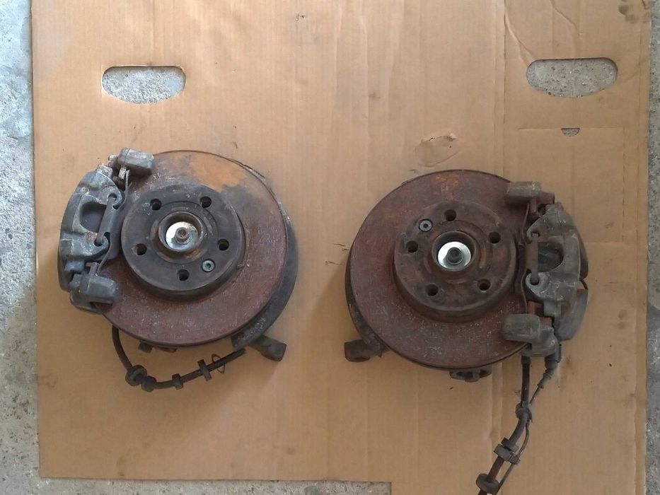 Manga de eixo, pinças, travão,frente VW Transporter T-4 2001