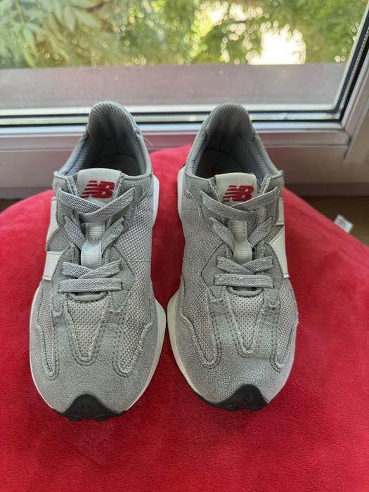 Buty dziecięce New Balance  327, 32, stan bdb